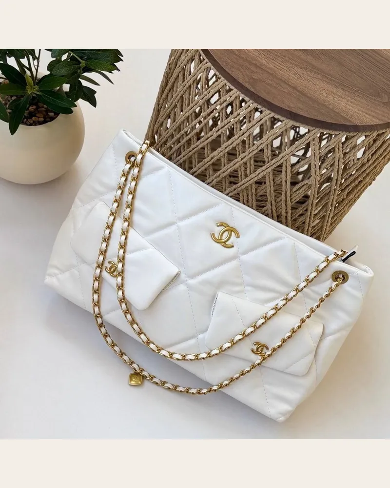 شنطة كتف مبطنة بسلسلة 1