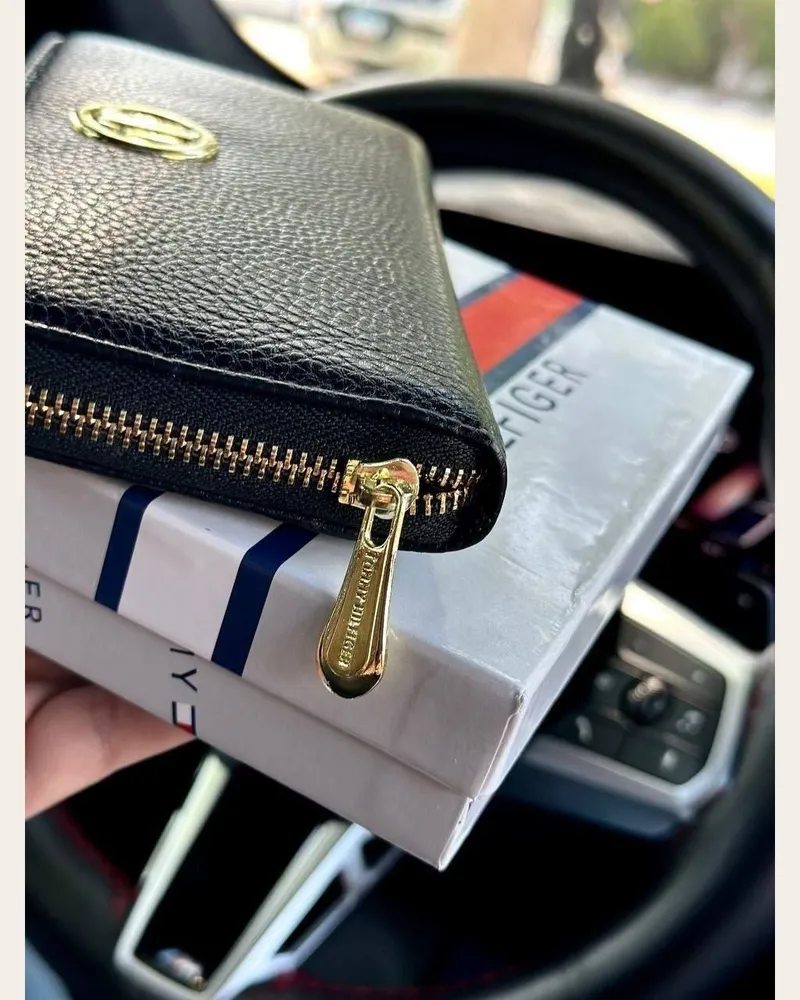 محفظة نسائية بسوستة ملمس محبب 4